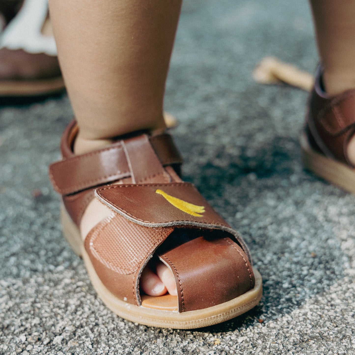 Louie Sandals in Chocolate