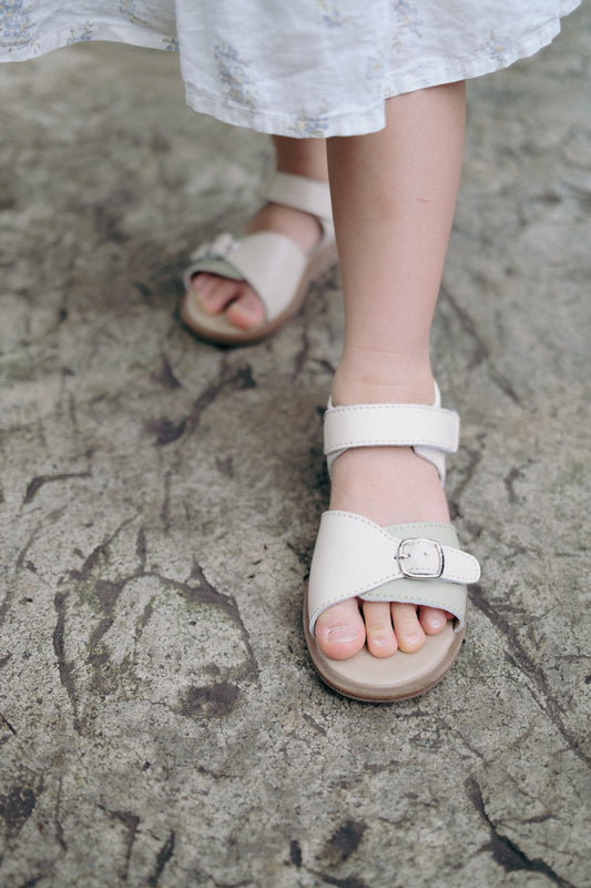 Woodland Steps Sandals in Sage